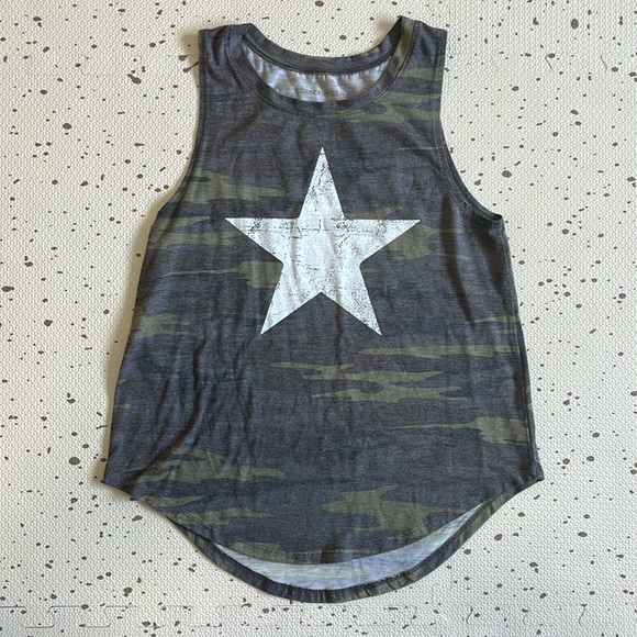 💘 GRAYSON THREADS - WHITE STAR VINTAGE STYLE ARMY CAMO TANK - Picture 1 of 6